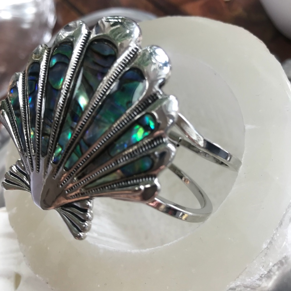 Scallop Shell Silvertone Hinged Bangle - image 2